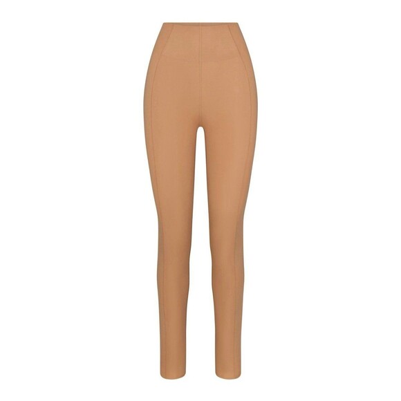 The North Face X Skims Refina Legging I
Ochre | Size XS - Picture 3 of 6